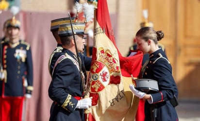 Princesa Leonor, heredera al trono en España, lista para jurar la Constitución