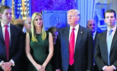 Trump y sus hijos desfilan en el juicio en Nueva York que amenaza su imperio inmobiliario