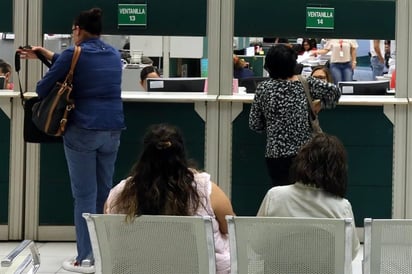 ¿'Coyotes'; un mal necesario para lograr pensión en el IMSS?