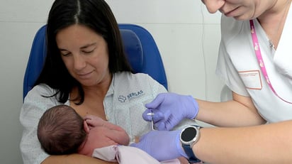 Descartan vínculo entre el trabajo nocturno durante el embarazo y los neonatos pequeños