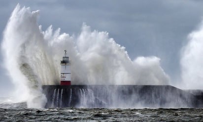 El riesgo de inundaciones sigue en Reino Unido por Ciarán