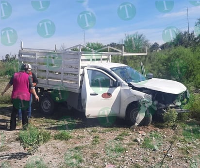 Troca sale del camino tras chocar con Jetta