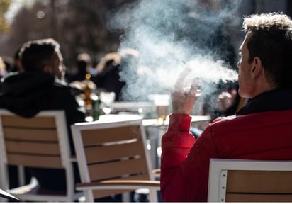 Fumar bloquea las proteínas que atacan el cáncer, lo que lo dificulta su tratamiento