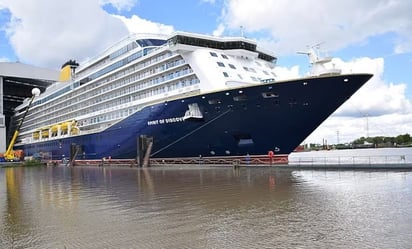 Pánico en altamar: Tormenta impacta a un crucero; hay un centenar de lesionados