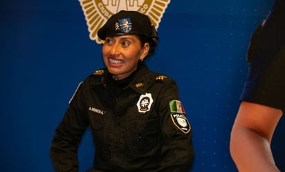 “Me siento feliz de haber ayudado”: dice Arizbeth Dionisio, policía que amamantó a bebé en medio del desastre por 'Otis'