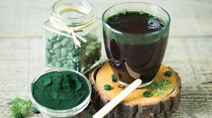 Descubre los múltiples beneficios de incorporar la espirulina a tu rutina diaria: Experimenta un cambio de adentro hacia afuera solo tomando espirulina