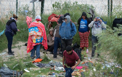 Frentes fríos en la frontera son un 'azote' más para los migrantes 