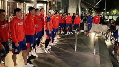 Alexis Vega estuvo presente en la serenata a las Chivas