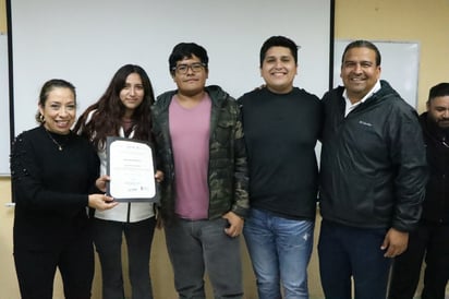 Presentan la ponencia 'Tutorial para CV y entrevistas'