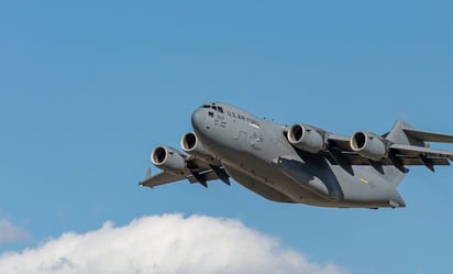 Avión militar de EU se estrella sobre el mar Mediterráneo oriental