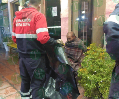 Protección Civil y Bomberos brindan calor humano en medio de las bajas temperaturas