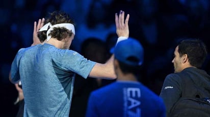 Tsitsipas pidió disculpas y explicó el por qué de su retiro