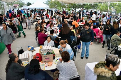 Llevan la brigada Puertas Abiertas a los Pinos 