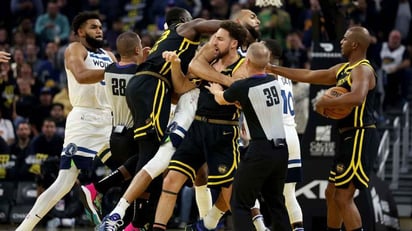 Tres expulsados por pelea en el Warriors vs Timberwolves