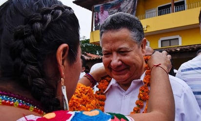 Llama Menchaca a promocionar tradiciones durante Festival de las Huastecas en Hidalgo