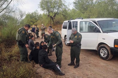 Texas apoya arresto de migrantes; la ley más estricta hasta ahora