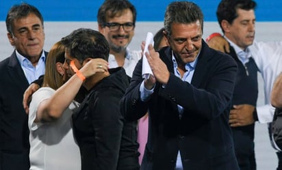 Javier Milei gana las presidenciales en Argentina; Sergio Massa reconoce derrota