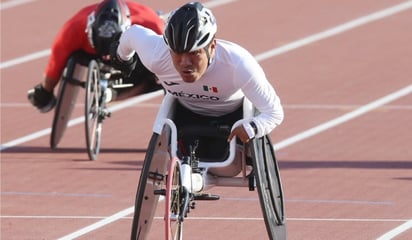 Leonardo Pérez suma un oro más a su brillante trayectoria; ganó los 400m en Santiago 2023