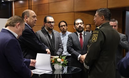 Luis Cresencio Sandoval participa en San Lázaro en sesión solemne por bicentenario del Heroico Colegio Militar