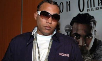 ¡Pobre diablo! Don Omar confiesa que perdió dinero por invertir en viviendas