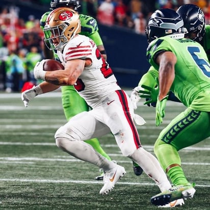 NFL: 49ers dominan a los Seahawks en el último juego del Día de Acción de Gracias