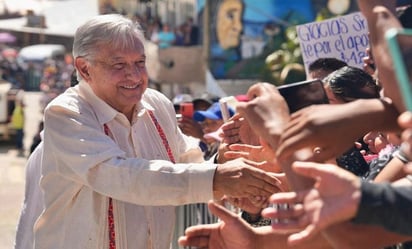 AMLO visita Huautla, Oaxaca, en su segundo día de gira