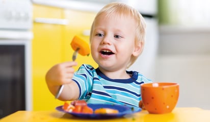 La lactancia materna en la infancia se relaciona con un peso más saludable en el futuro de los niños