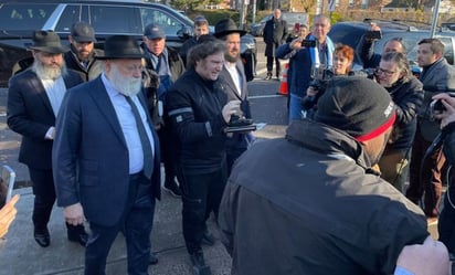 Javier Milei visita la tumba del rabino de Lubavitch en Nueva York