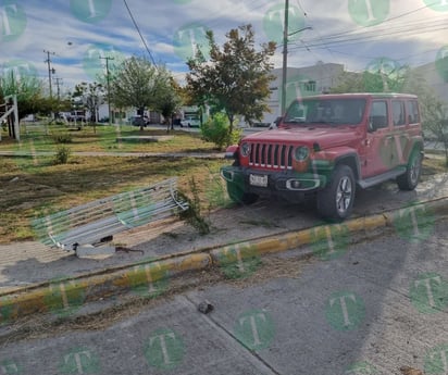 Caos y daños materiales deja cafre que provocó choque en la colonia Petrolera