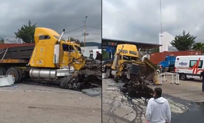 Tráiler se impacta contra varios vehículos en la caseta de Zinapécuaro, Michoacán