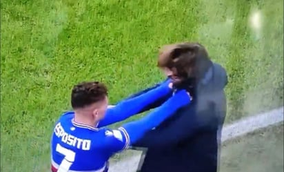 VIDEO: Andrea Pirlo fue 'víctima' del eufórico festejo de uno de sus jugadores en la Sampdoria