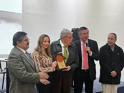 Histórico encuentro de exlegisladoras 