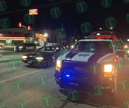 Ladrón asalta a mano armada tienda Oxxo del sector El Pueblo 