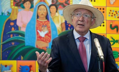 Ken Salazar: México y EU trabajan contra el tráfico de armas como no se había hecho