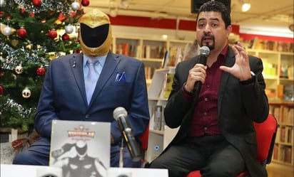 Tinieblas presenta su libro con anécdotas y fotos inéditas