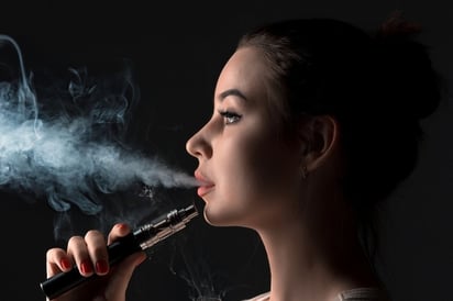 Apoya salud iniciativa contra los vapeadores