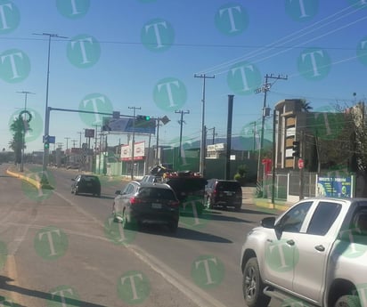 Paisanos toman la 57 y aumenta su paso por Monclova