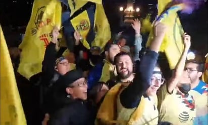 Afición del América festeja la 14 en el Ángel de la Independencia