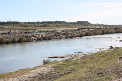 La crisis migratoria en la frontera se agrava, siguen llegando familias