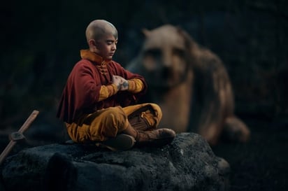 Netflix ha lanzado nuevas imágenes de la próxima serie live-action, 'Avatar: La leyenda de Aang': Esta entrega promete ser ambiciosa y la plataforma de streaming busca recordar su inminente lanzamiento.