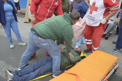 Conductor apresurado arrolla a adulto mayor y es detenido tras intento de fuga