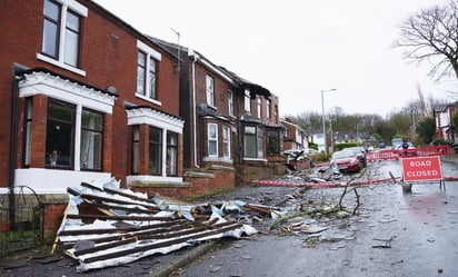 Tormenta paraliza trenes y deja a miles de personas sin electricidad en Escocia y el norte de Inglaterra