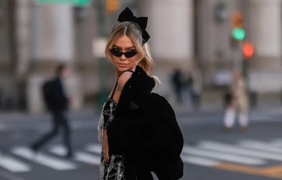 Los 7 peinados con moños que tienes que llevar en Año Nuevo: 
Con un estilo puramente romántico, estos looks son la clave perfecta para elevar tu apariencia al instante, de manera sencilla