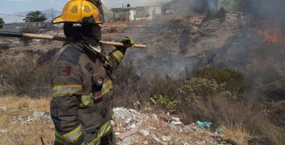 Pirotecnia navideña habría incendiado 33 baldíos