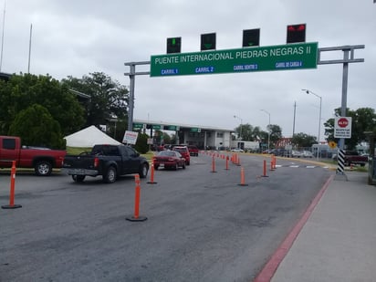 Residente de Estados Unidos es arrestado por agredir a oficial de tránsito en la fila del puente 