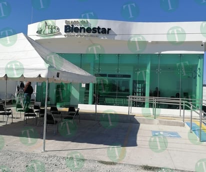 Adultos mayores cobran pensión del Bienestar con aumento a 6 mil pesos 