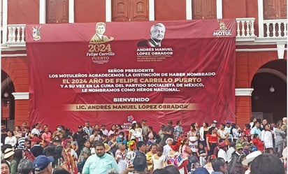 Respeto mucho a la gente, es libre, dice AMLO tras ser declarado 'héroe nacional' en Motul