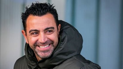 Xavi Hernández se 'deshace' en elogios para Julián Araujo: 'Está haciendo una gran temporada'