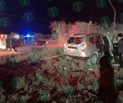 Bomberos de Castaños actúan rápidamente ante volcadura