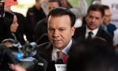 Gobernador de Durango pide a trabajadores prepararse para ser actores de los cambios políticos en 2024